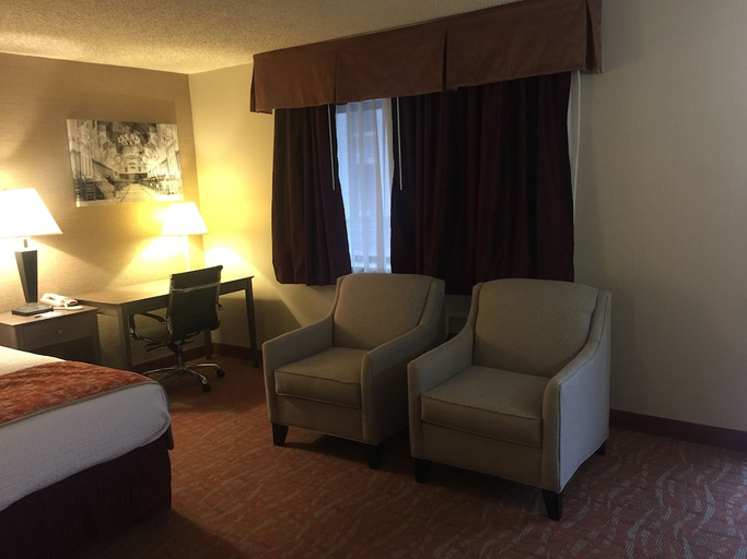 Bedroom 2, MHO INN and SUITES, Middlesex