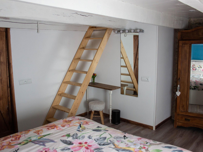 Room 5, Cottage in Auvergne Near Cascade Gour, Puy-de-Dôme