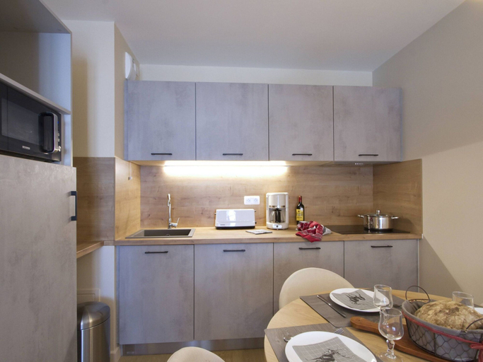 Others 4, Apartment in Eclose With Mountain Views, Isère