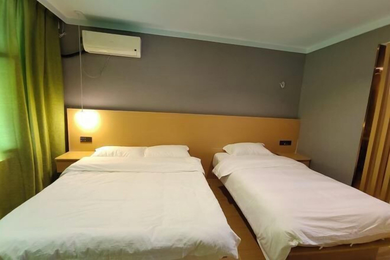 Bedroom 3, Fangcao Business Hotel, Hulunbuir