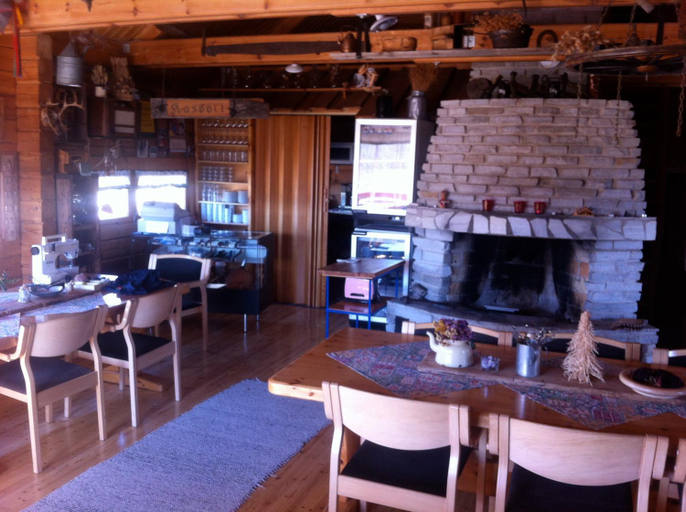 Food & Drinks 2, Holiday Village Kuukiuru, Lapland