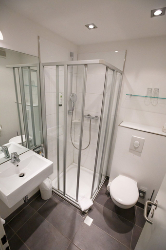 Bathroom 4, Hotel Njord, Goslar