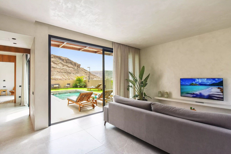 Living area 2, Villa in Tauro With Private Pool & Beach Access, Las Palmas