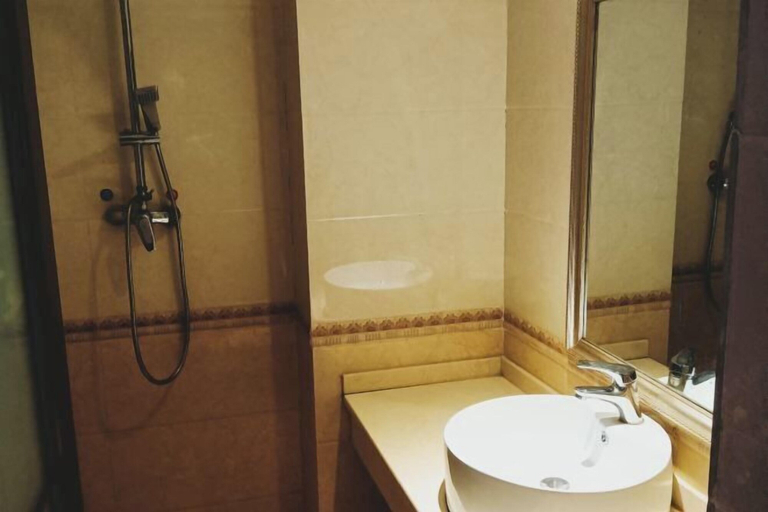 Bathroom 4, Xuanyuan Hotel, Ngawa Tibetan and Qiang