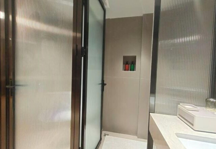 Bathroom 3, Alant Hotel, Qiannan Buyei and Miao