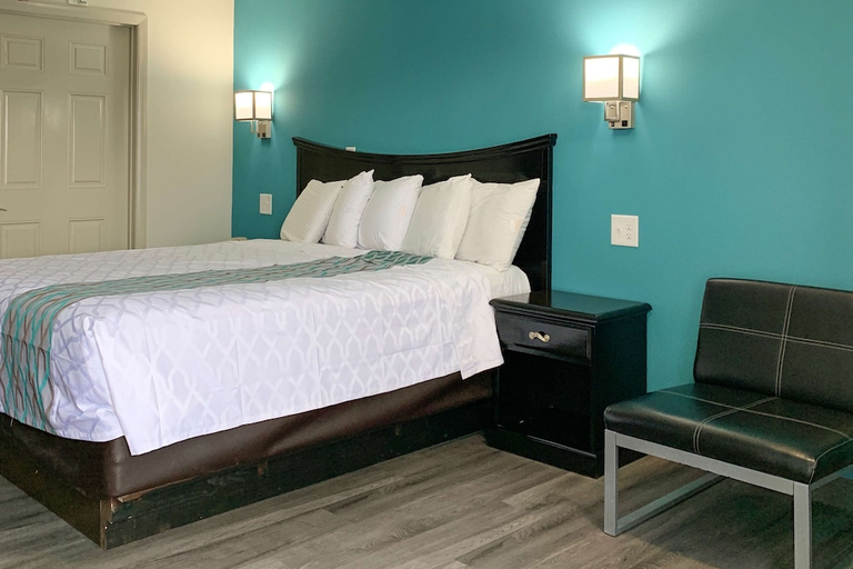 Bedroom 3, Knights Inn - Nashville, TN, Davidson