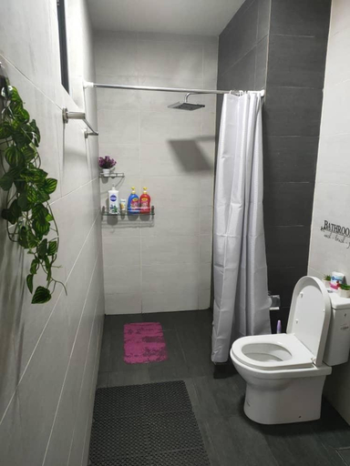 Bathroom 4, Ammar @ Troika | Netflix Coway Wifi, Kota Bharu