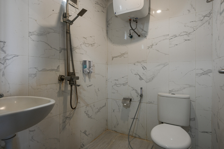 Bathroom 25