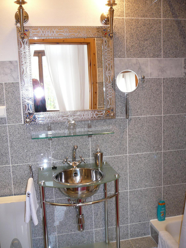 Others 5, Hotel-Park-Residenz, Salzlandkreis