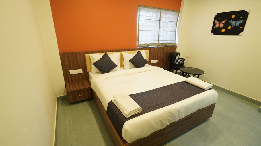 Bedroom 2, Hotel Hive Inn, Kozhikode
