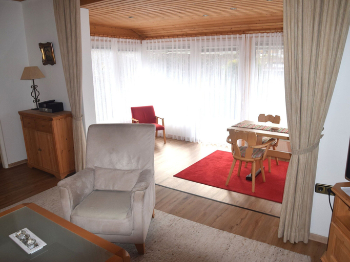 Dining 1, Garden Apartment in Fussen, Ostallgäu
