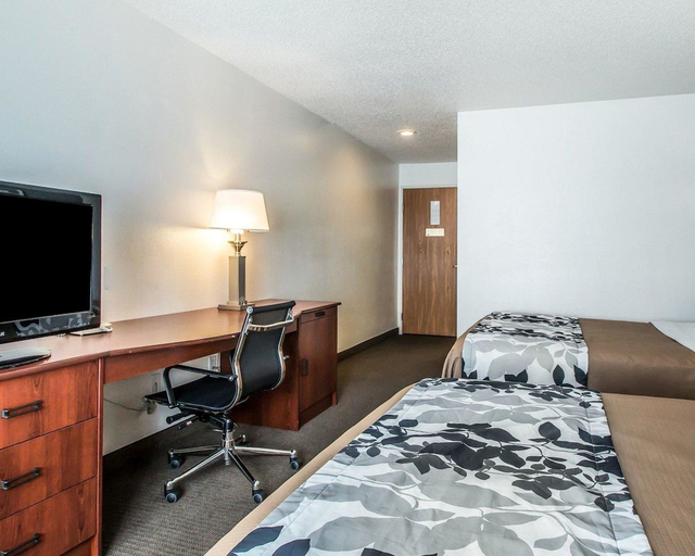 Bedroom 3, Sleep Inn & Suites Mount Vernon, Linn