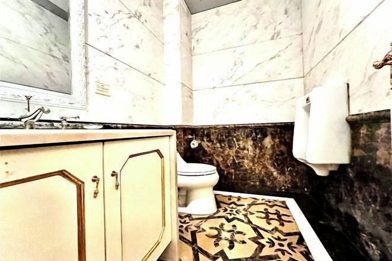 Bathroom 5, Huang Du Big Hotel, Shantou