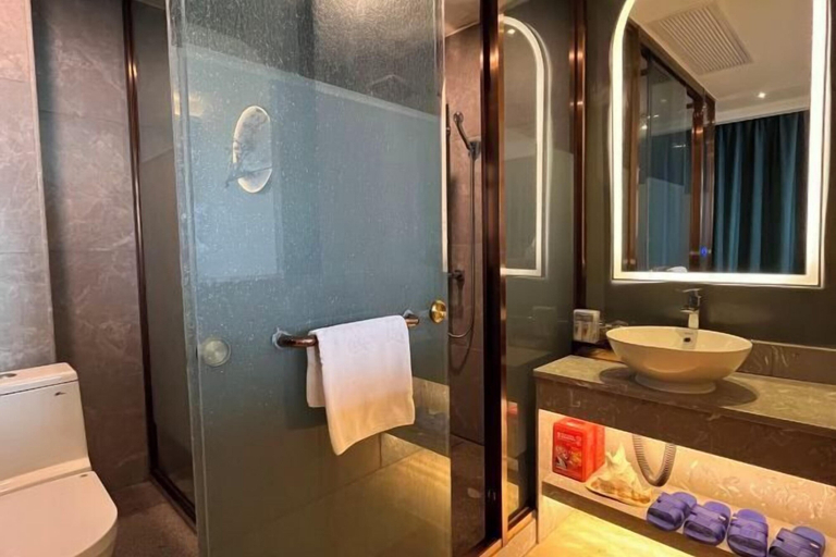 Bathroom 4, Haibin'Ge Hotel, Jiangmen