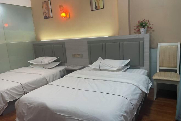 Bedroom 5, Xinlong Hotel, Changsha