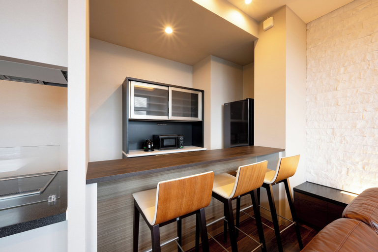 Dining Room 4