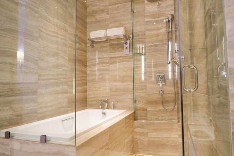 Bathroom 22