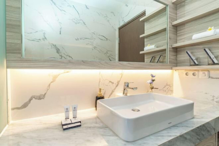 Bathroom 21