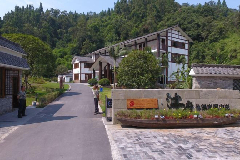 Exterior & Views 2, Mufu Leisure Mountian Resort, Leshan