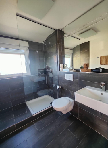 Bathroom 4, Landhaus Muller, Bodenseekreis
