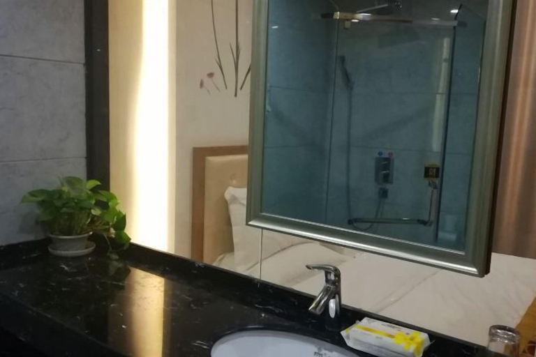 Bathroom 3, Junlan Hotel, Xiangfan