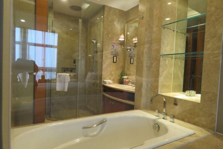 Bathroom 4, Chengda Hotel, Wenzhou