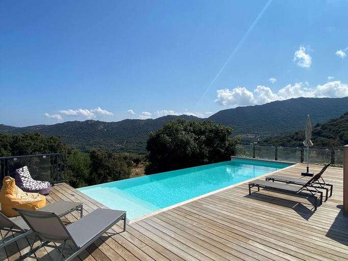 Pool 5, Beautiful Villa With Pool and sea View, Haute-Corse