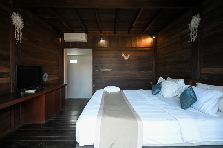 Bedroom 28