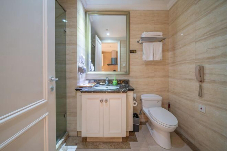 Bathroom 4, Summer Yulan Apartment, Jinan