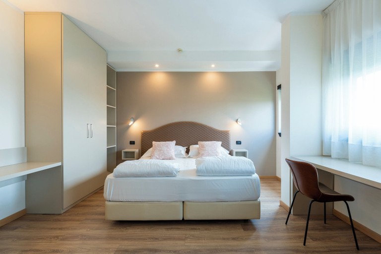Bedroom 2, Hotel Saccardi & Spa - Adults Only, Verona