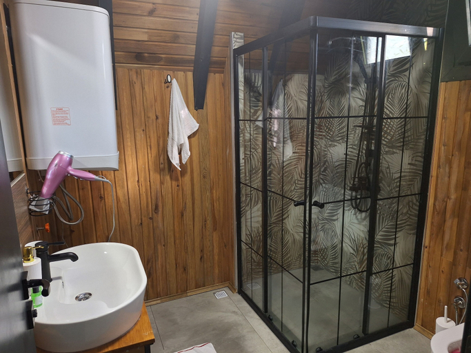 Bathroom, Arslanlar İteniçi Bungolow, Niksar