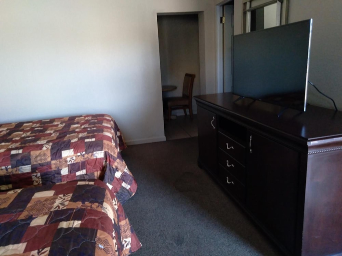 Bedroom 4, Budget Lodge of Mount Dora, Lake