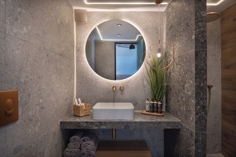 Bathroom 5, Prasonisi Light House Boutique Hotel, South Aegean
