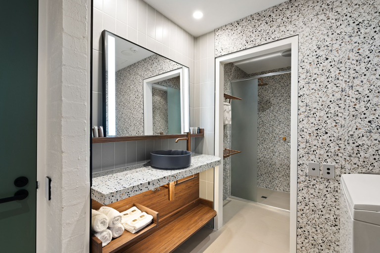 Bathroom 5, Eden Oak Geelong, Geelong