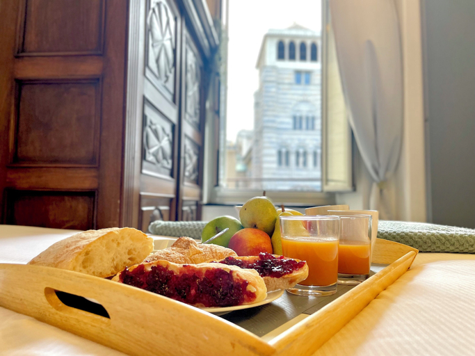 Food & Drinks 4, Happy Family Apartments Cathedral, Genova