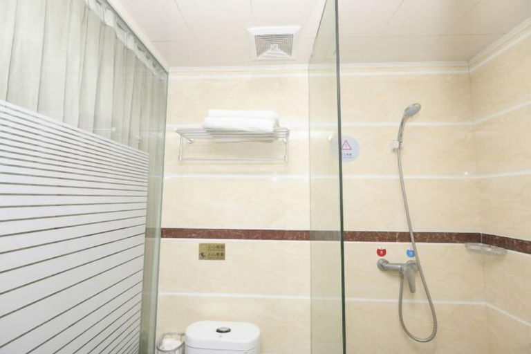Bathroom 3, Fuchunjiang Longwan Hotel, Hangzhou