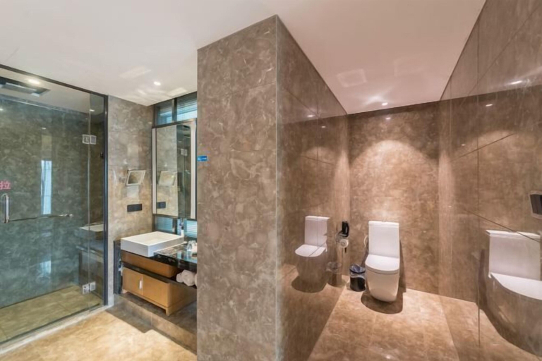 Bathroom 4, Beishan Hotel, Nantong