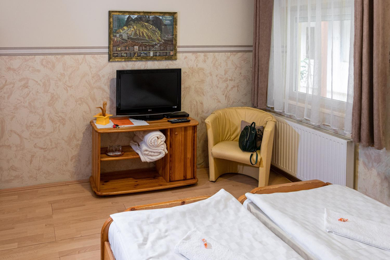 Bedroom 2, Hotel Zeta, Lenti