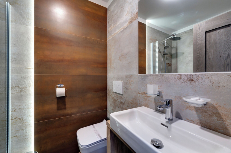 Bathroom 4, HOTEL STRACHAN FAMILY JASNÁ, Liptovský Mikuláš