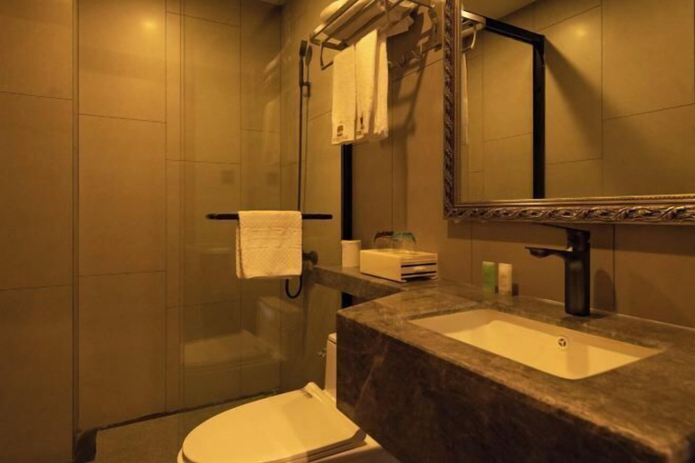 Bathroom 3, Junyue Prince Hotel, Shanwei