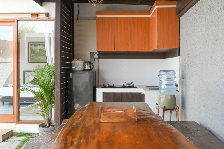 Dining Room 15