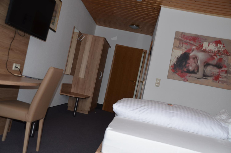 Bedroom 10
