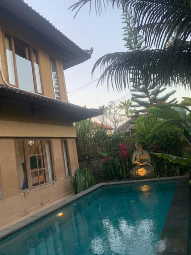 Swimming Pool 4