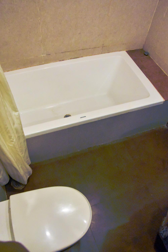 Bathroom 4, Hotel Ramanashree Richmond Bangalore, Bangalore