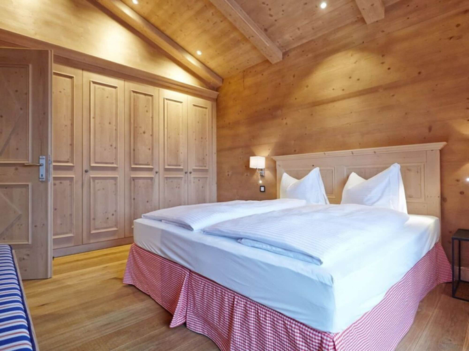 Bedroom, Chestnut in Chalet Bergerhoh, Miesbach