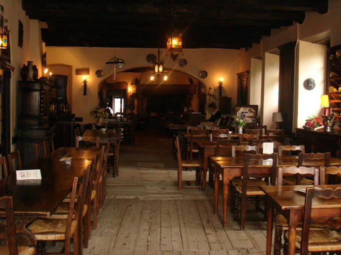 Food & Drinks 4, Hostellerie du Vieux Perouges, Ain