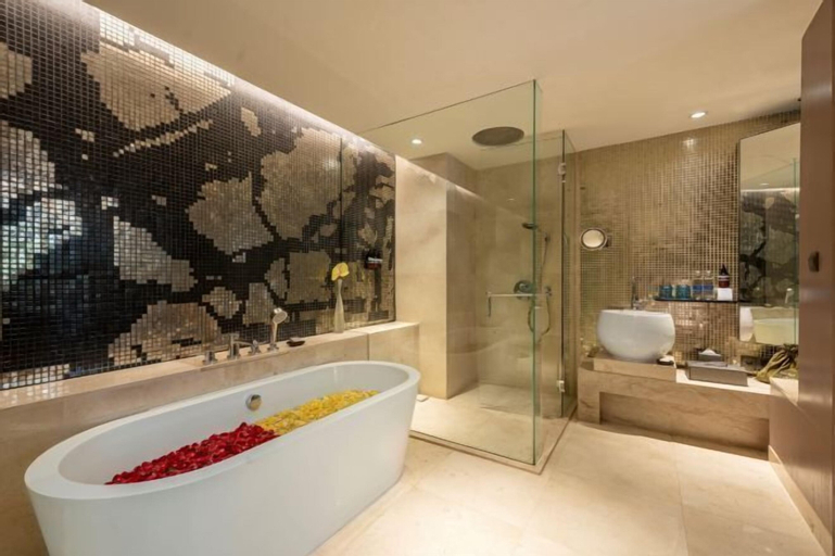 Bathroom 24