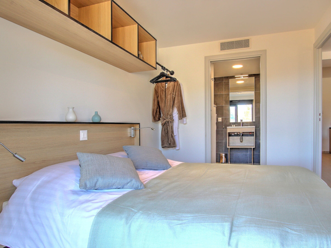 Bedroom 3, Excellent Apartment on the Cote D'azur, Alpes-Maritimes
