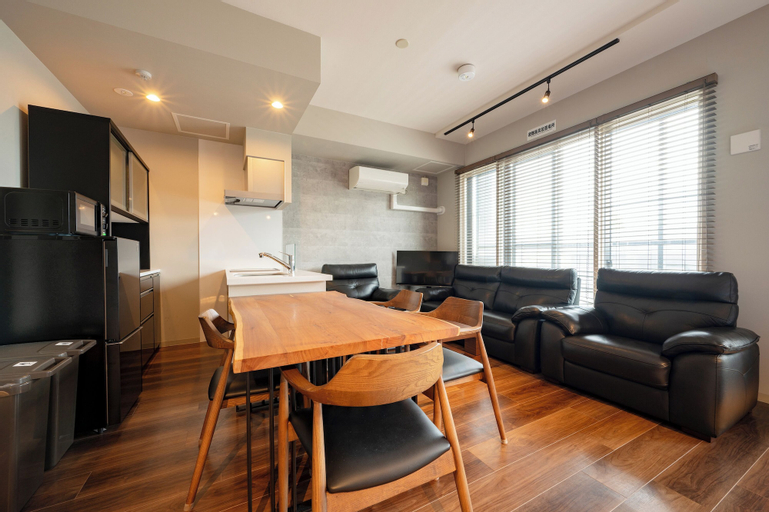 Dining Room 7