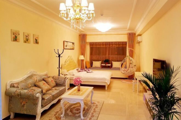 Bedroom 2, Shibadu Apartment, Guilin